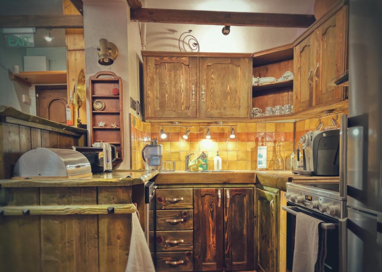 Тhe Bohemian Lodge-Entire House With Sauna Veliko Tarnovo Exterior photo